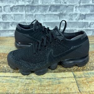 Nike Air Vapormax Flyknit 2.0 Triple Black Dark Grey 849557-006 Womens Size 6.5
